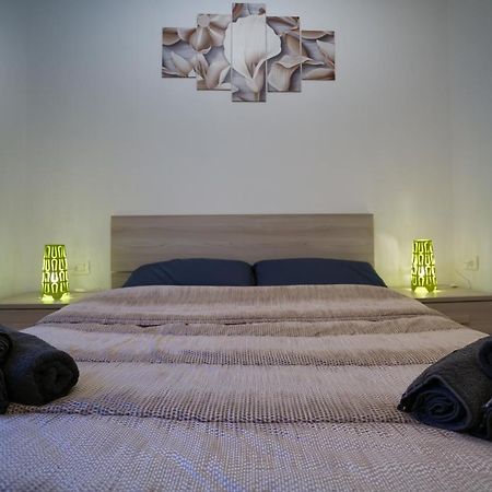 Ferienwohnung Fast Wifi E Netflix -- Centro Di Rho Vicino Stazione Exterior foto